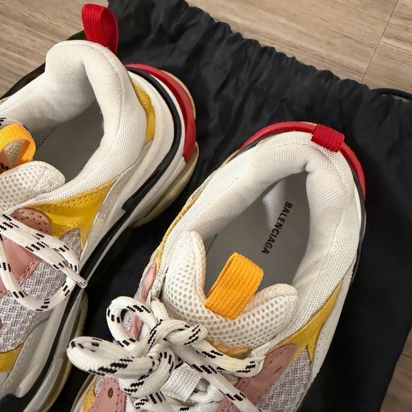 Balenciaga Triple S sneakers - Picture 8 of 10